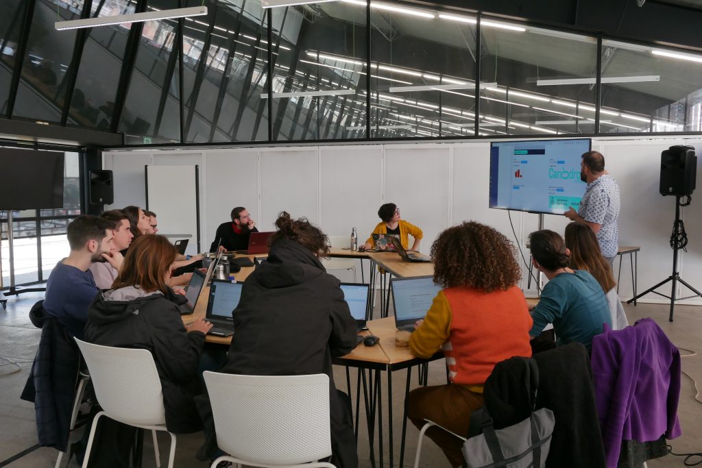 Actividad en el Canódromo - Ateneo de Innovación Digital y Democrática