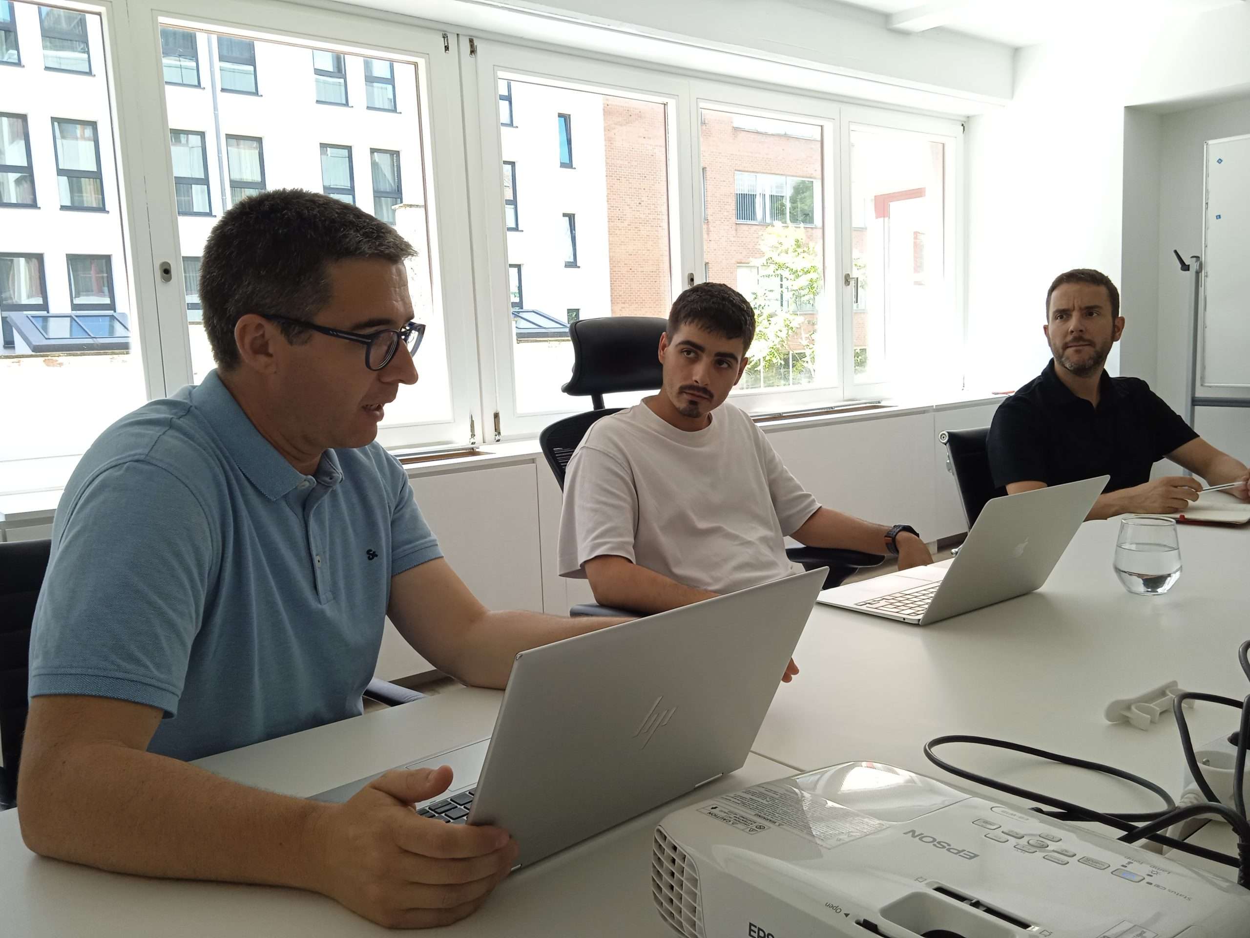 Imatge reunió Taula del Tercer Sector Social i All Digital - viatge de transferència a Brussel·les